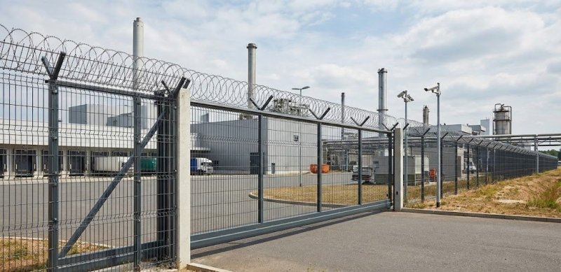 Fabrika Panel Çit Sistemleri